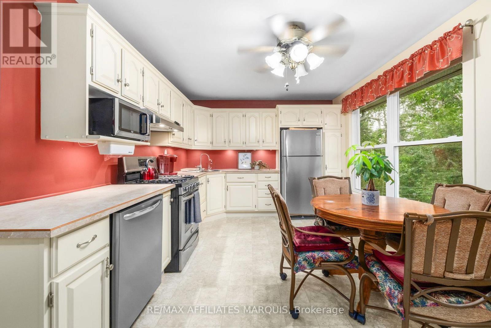 57 Golf Club Road, Rideau Lakes, Ontario  K7A 4S5 - Photo 11 - X13573574