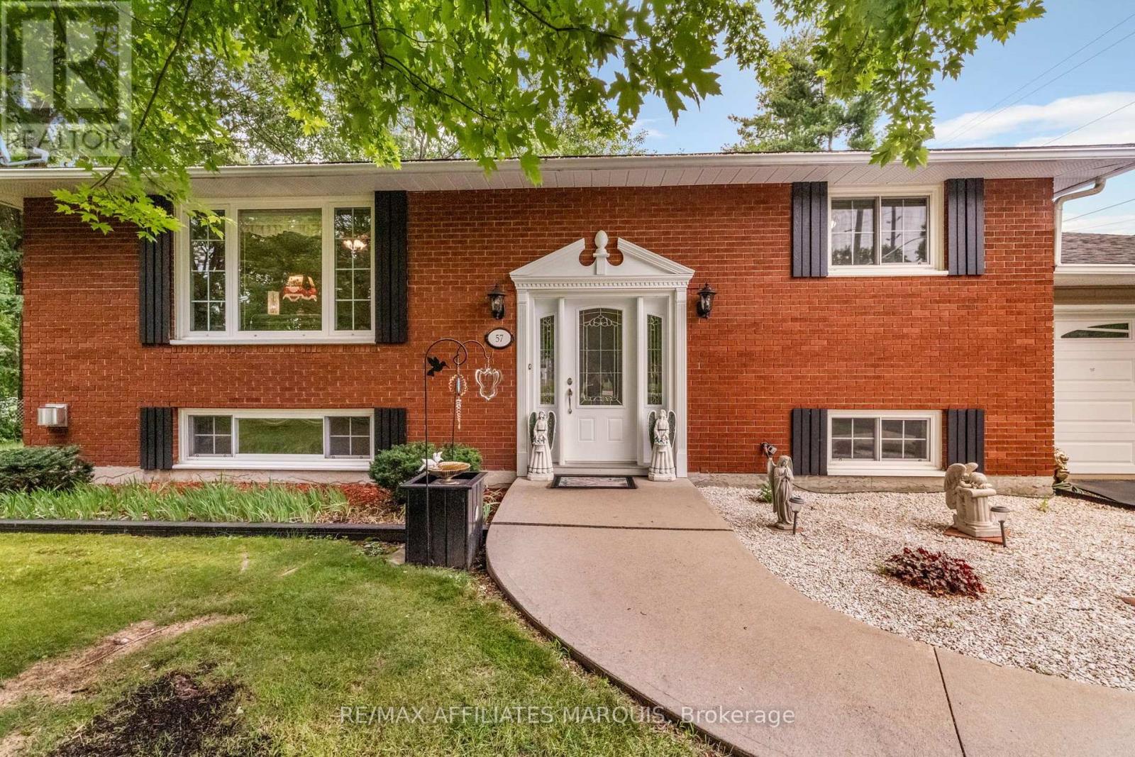 57 Golf Club Road, Rideau Lakes, Ontario  K7A 4S5 - Photo 2 - X13573574