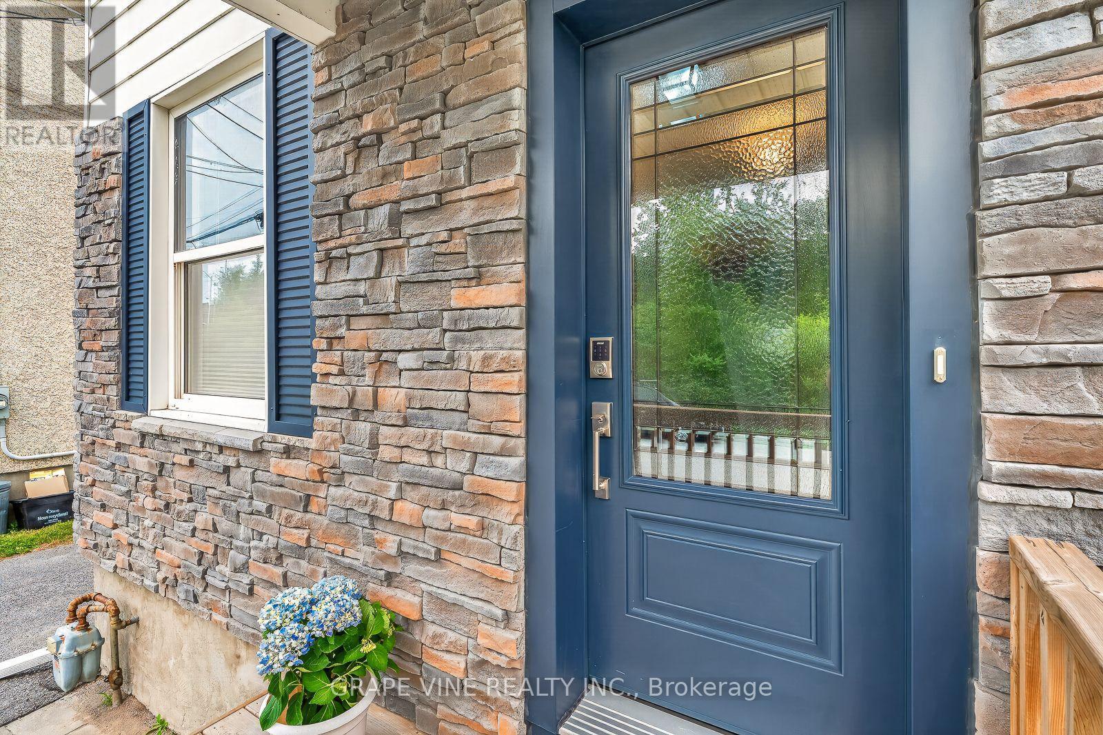 31 Westmount Avenue, Ottawa, Ontario  K1Y 3K2 - Photo 4 - X13573658
