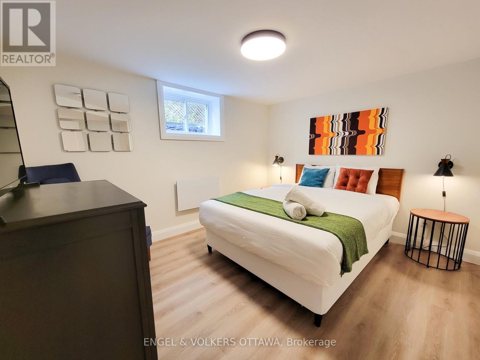 B - 2075 Balharrie Avenue, Ottawa, Ontario  K1G 1G2 - Photo 17 - X13573694