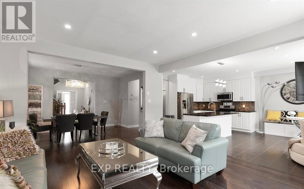 12 Knockaderry Crescent, Ottawa, Ontario  K2C 3H2 - Photo 8 - X13573798
