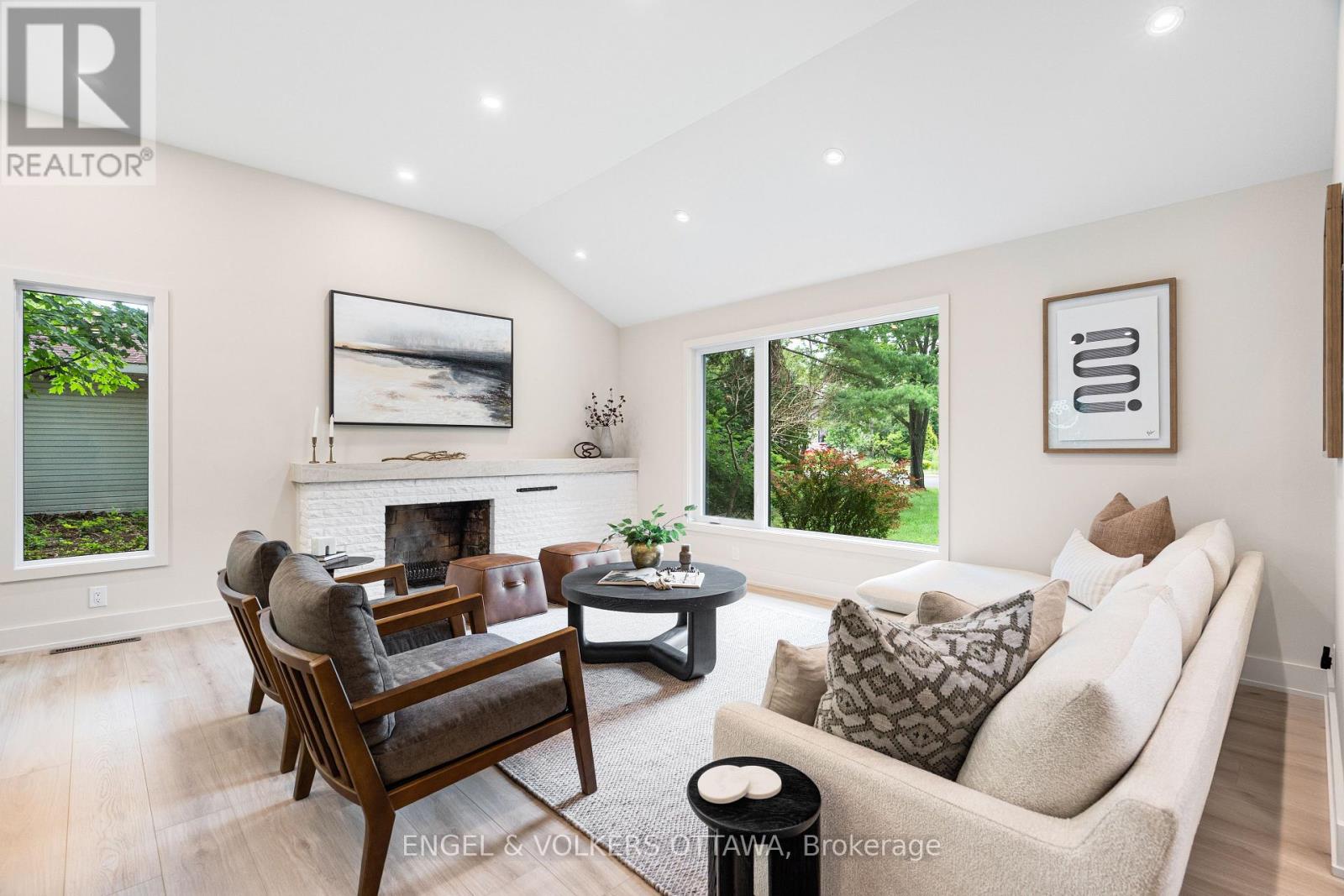 1 Amberly Place, Ottawa, Ontario  K1J 7J9 - Photo 6 - X13573922