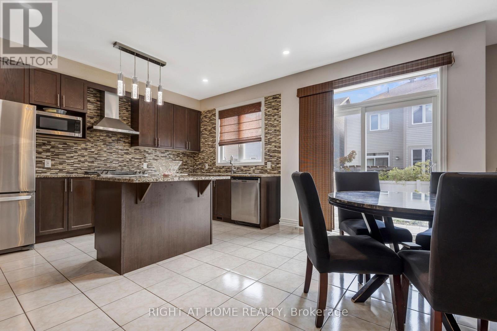 209 Rivertree Street, Ottawa, Ontario  K2M 0J4 - Photo 13 - X13574052