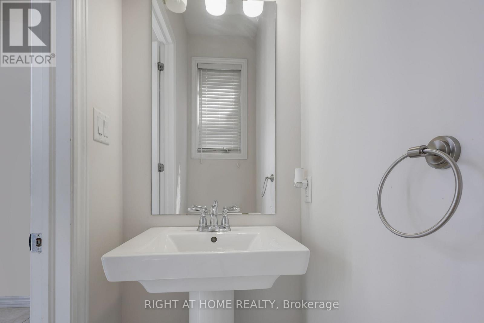 209 Rivertree Street, Ottawa, Ontario  K2M 0J4 - Photo 4 - X13574052