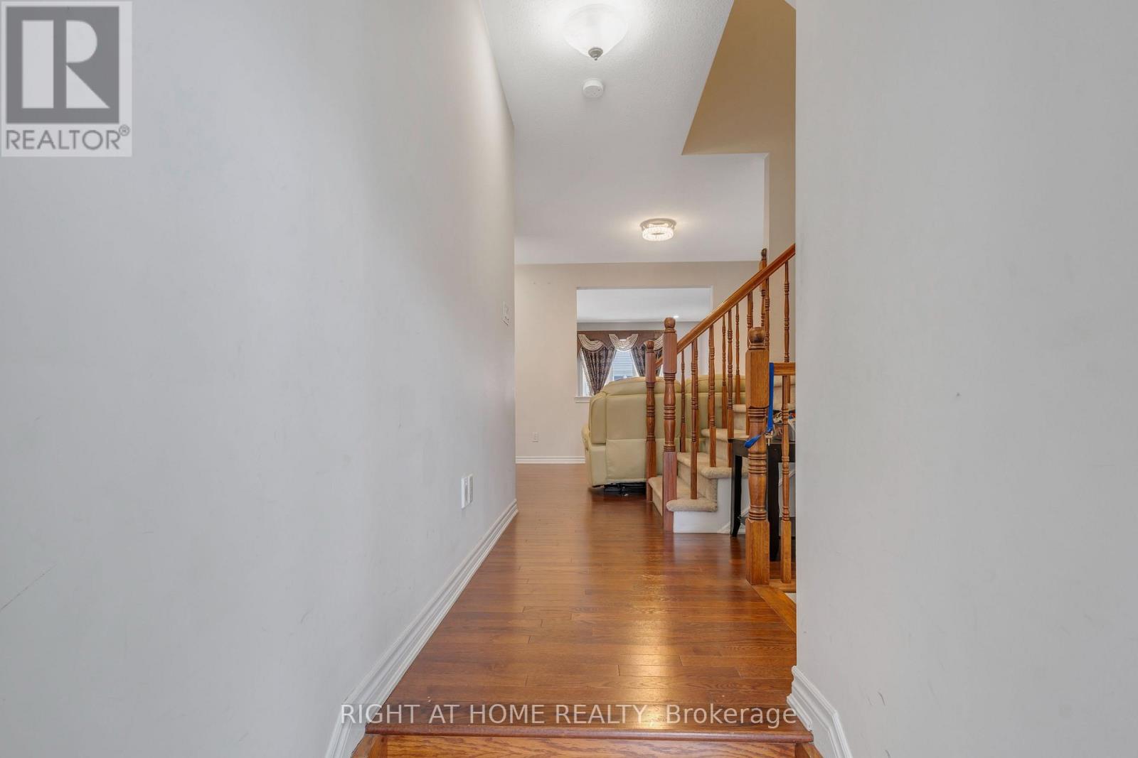 209 Rivertree Street, Ottawa, Ontario  K2M 0J4 - Photo 5 - X13574052