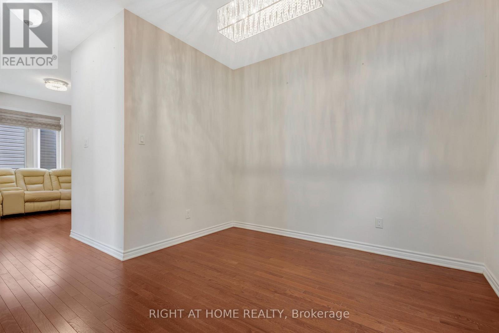209 Rivertree Street, Ottawa, Ontario  K2M 0J4 - Photo 8 - X13574052