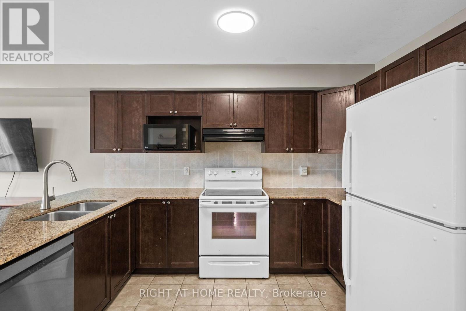 100 Lokoya Street, Ottawa, Ontario  K2S 0J3 - Photo 11 - X13574276