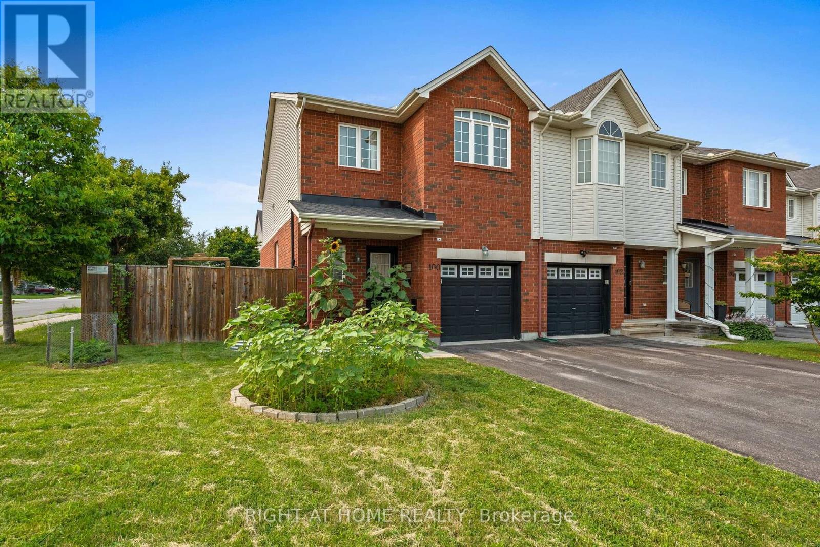 100 Lokoya Street, Ottawa, Ontario  K2S 0J3 - Photo 2 - X13574276