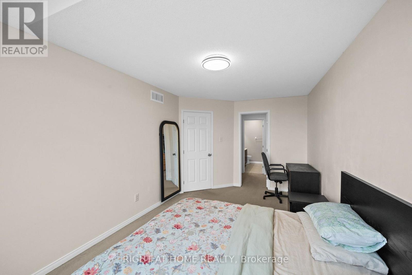 100 Lokoya Street, Ottawa, Ontario  K2S 0J3 - Photo 24 - X13574276