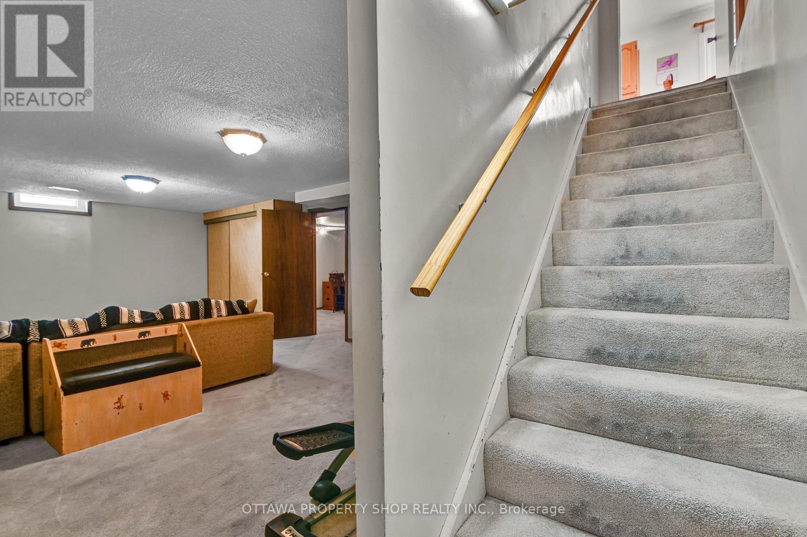 6268 Steamer Lane, Ottawa, Ontario  K1C 1C9 - Photo 23 - X13574302