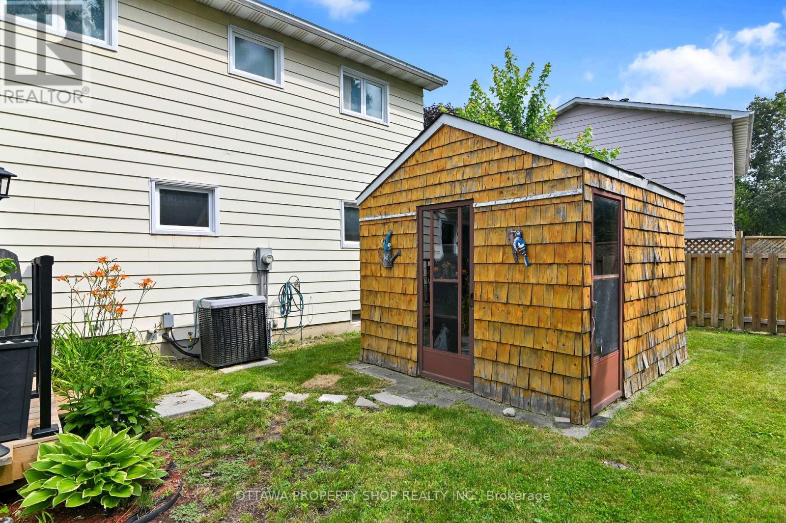 6268 Steamer Lane, Ottawa, Ontario  K1C 1C9 - Photo 32 - X13574302