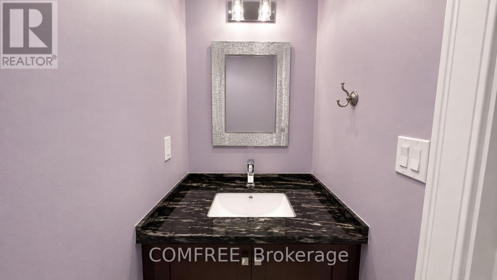 2024 Wateroak Drive, London North, Ontario  N6G 0M6 - Photo 11 - X13574320