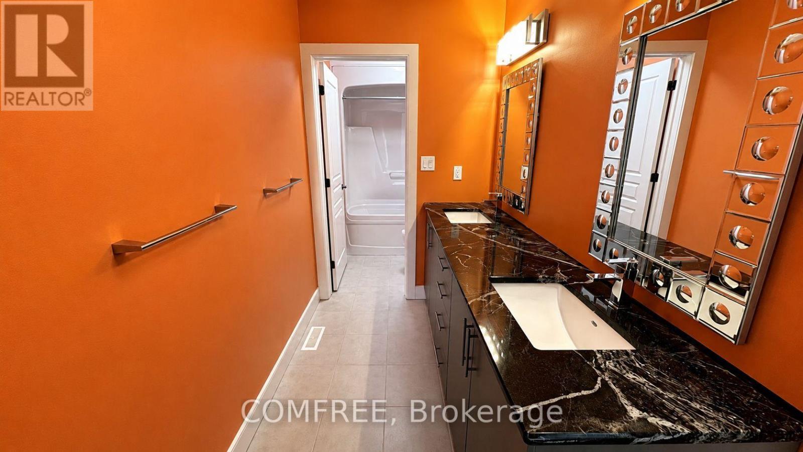2024 Wateroak Drive, London North, Ontario  N6G 0M6 - Photo 13 - X13574320