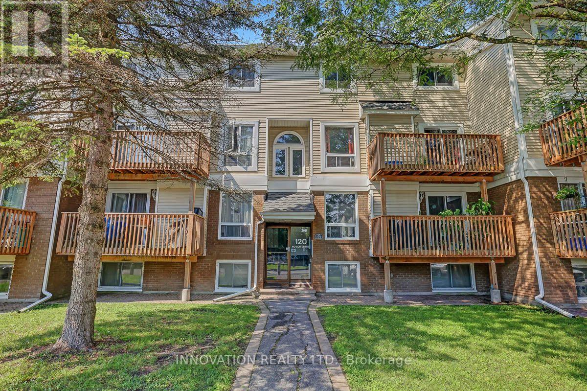 2 - 120 Fenerty Crescent, Ottawa, Ontario  K2L 3A7 - Photo 1 - X13574472