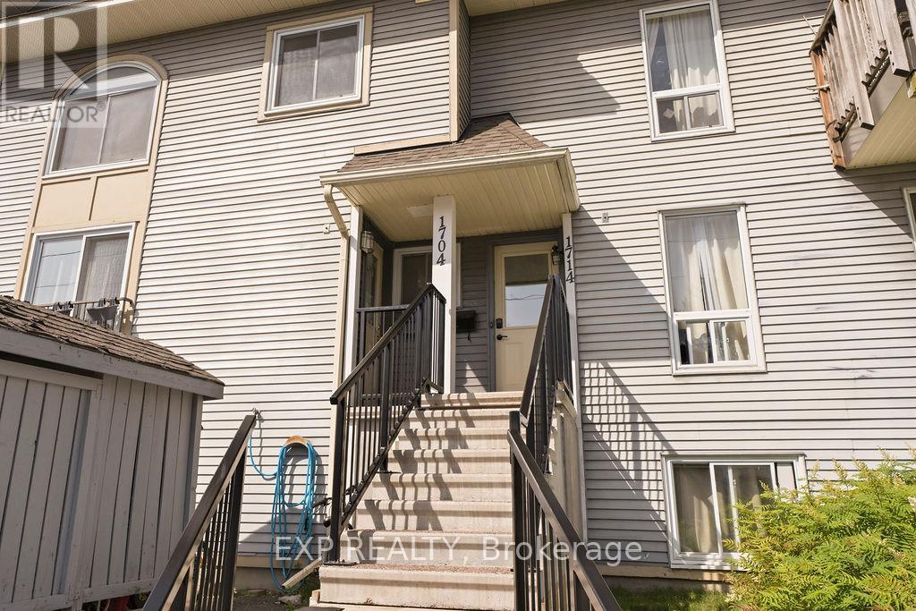 Unit #56 - 1704 Tanguay Court, Ottawa, Ontario  K2L 3X8 - Photo 6 - X13574774