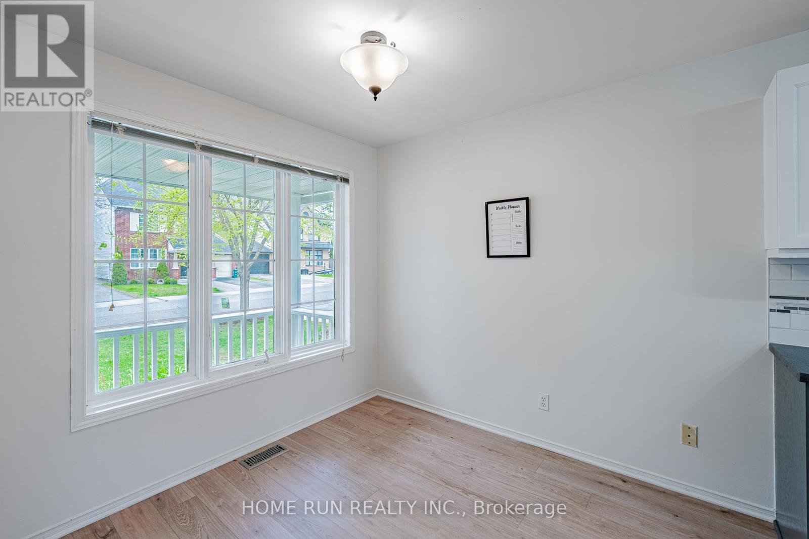182 Windhurst Drive, Ottawa, Ontario  K2G 6J4 - Photo 5 - X13574930