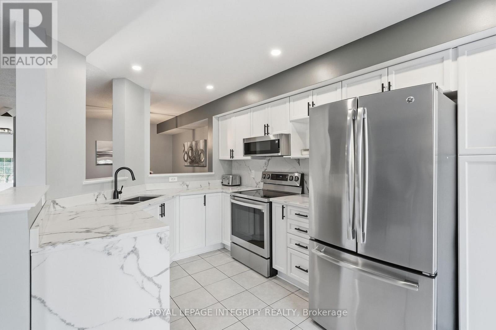 300 Rolling Meadow Crescent, Ottawa, Ontario  K1W 0A7 - Photo 13 - X13575214