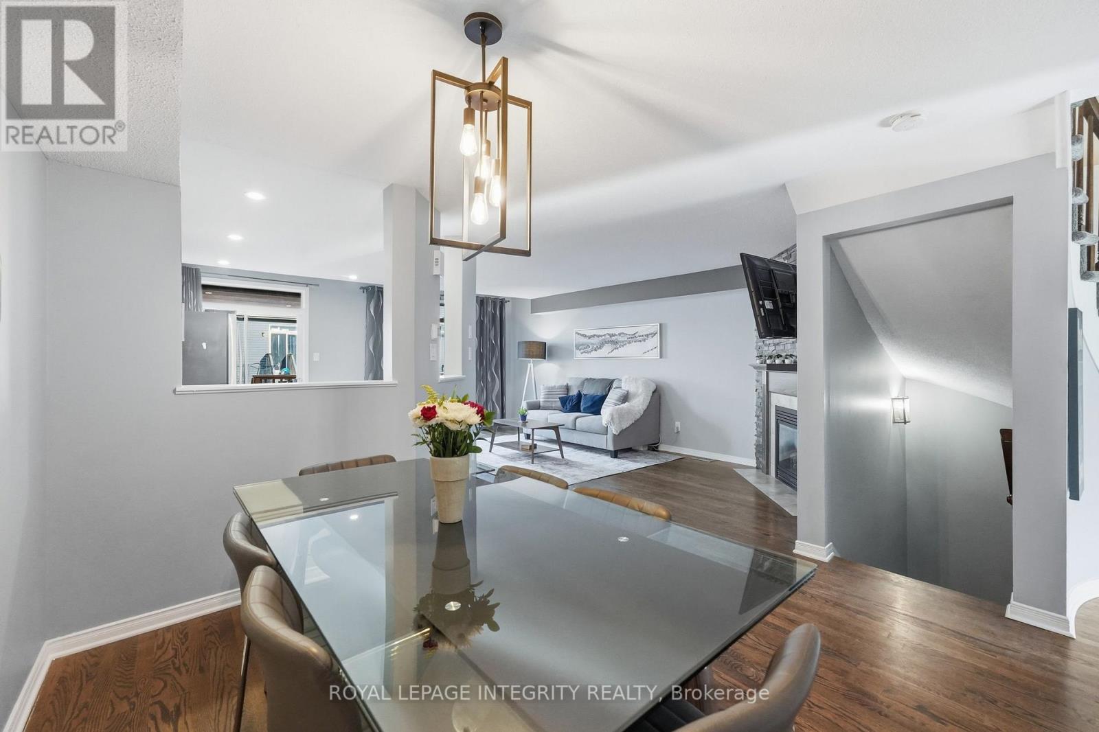 300 Rolling Meadow Crescent, Ottawa, Ontario  K1W 0A7 - Photo 6 - X13575214