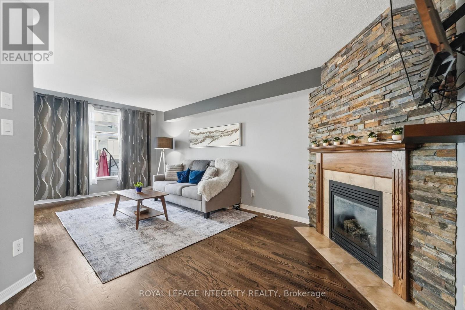 300 Rolling Meadow Crescent, Ottawa, Ontario  K1W 0A7 - Photo 8 - X13575214