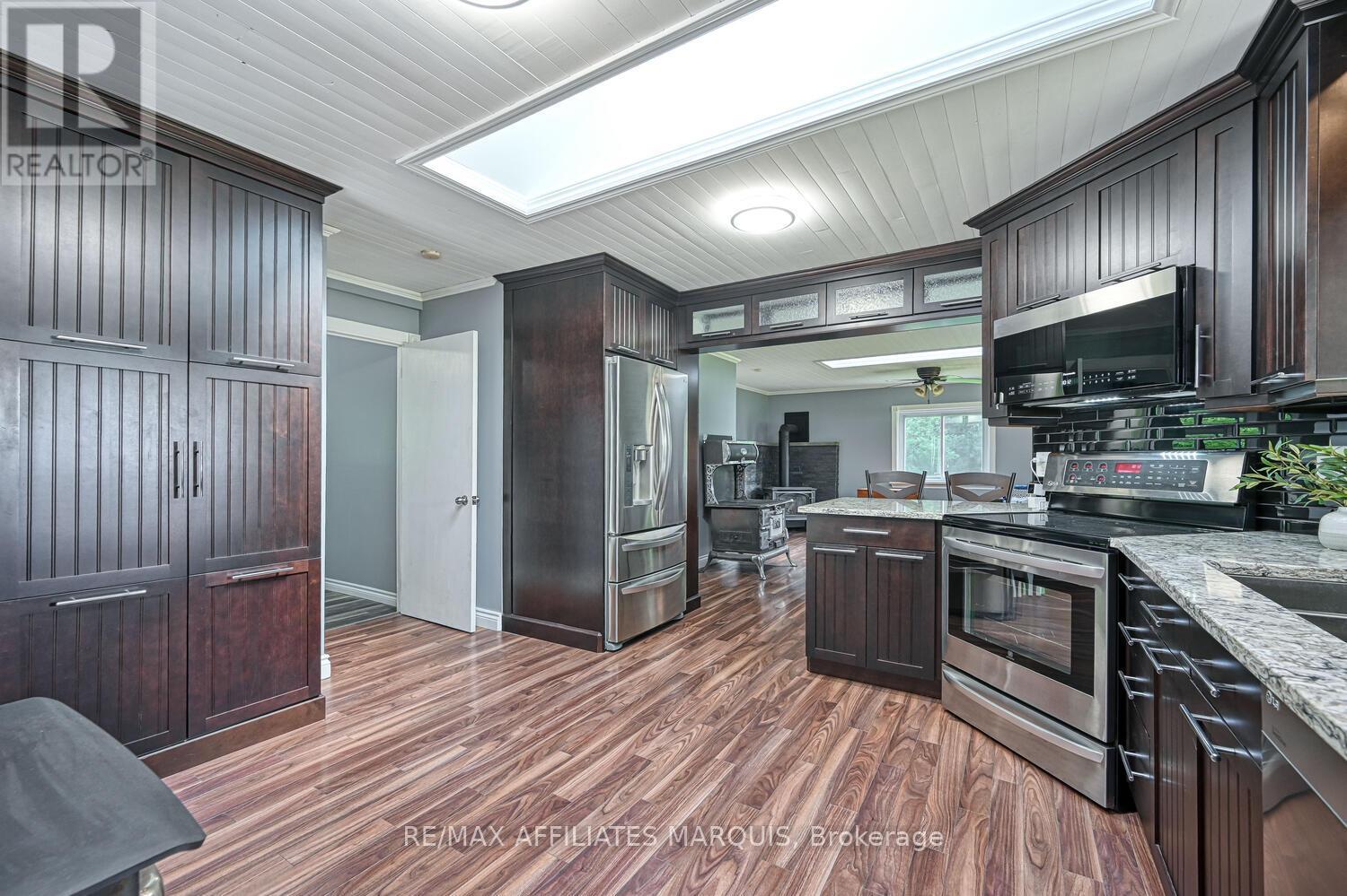 103 County 8 Road, Elizabethtown-Kitley, Ontario  K0E 1Y0 - Photo 23 - X13575546