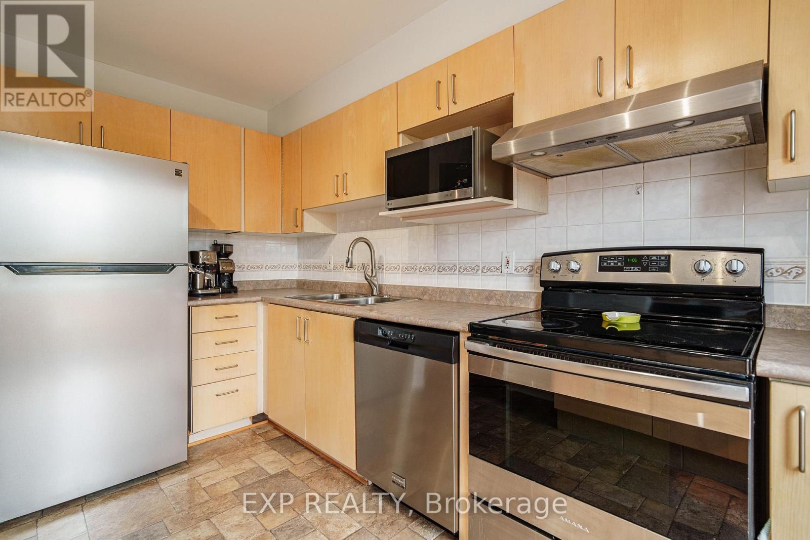 2010 Scully Way, Ottawa, Ontario  K4A 4L8 - Photo 9 - X13575606