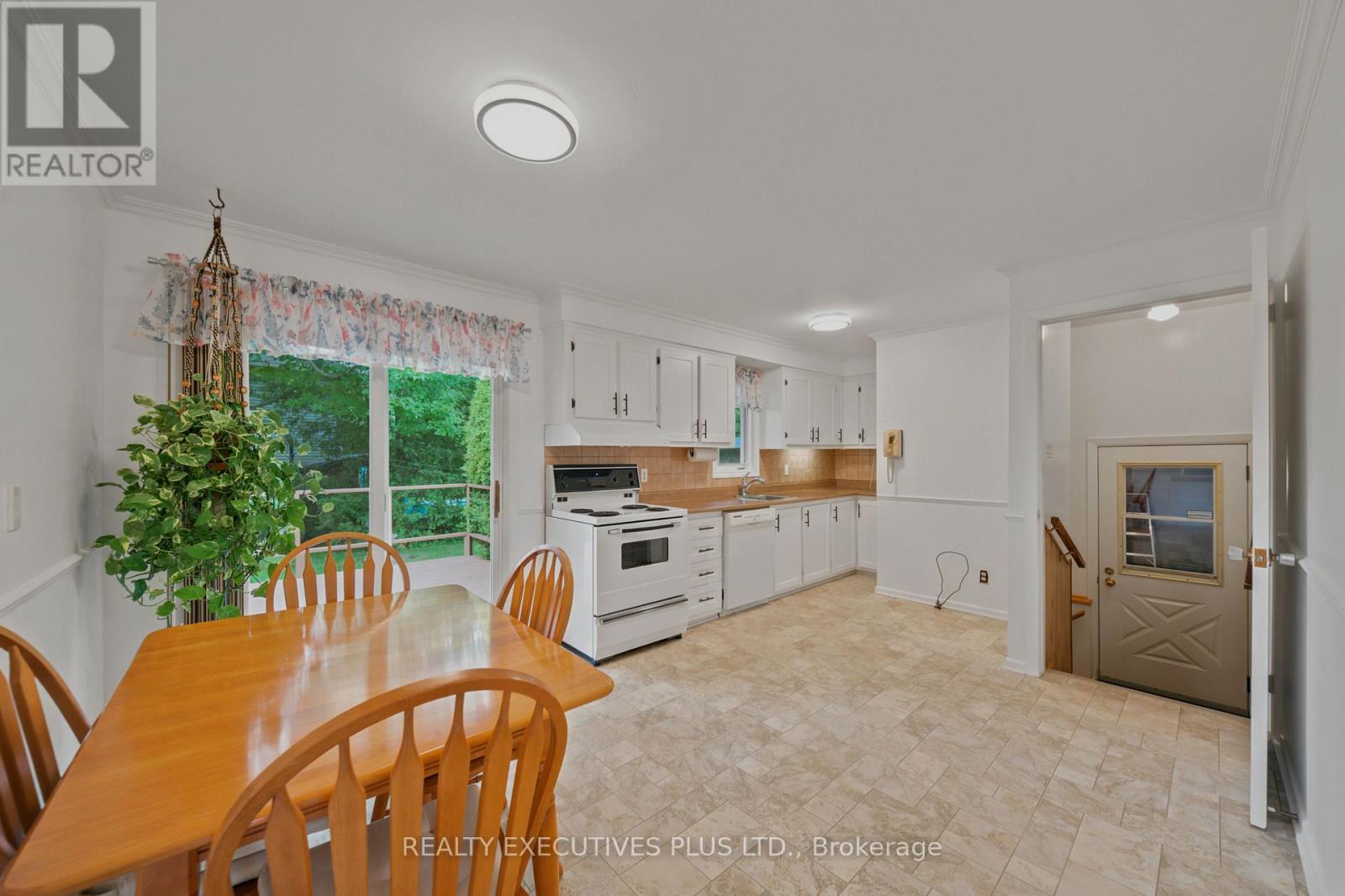 2593 Cleroux Crescent, Ottawa, Ontario  K1W 1B6 - Photo 10 - X13575878
