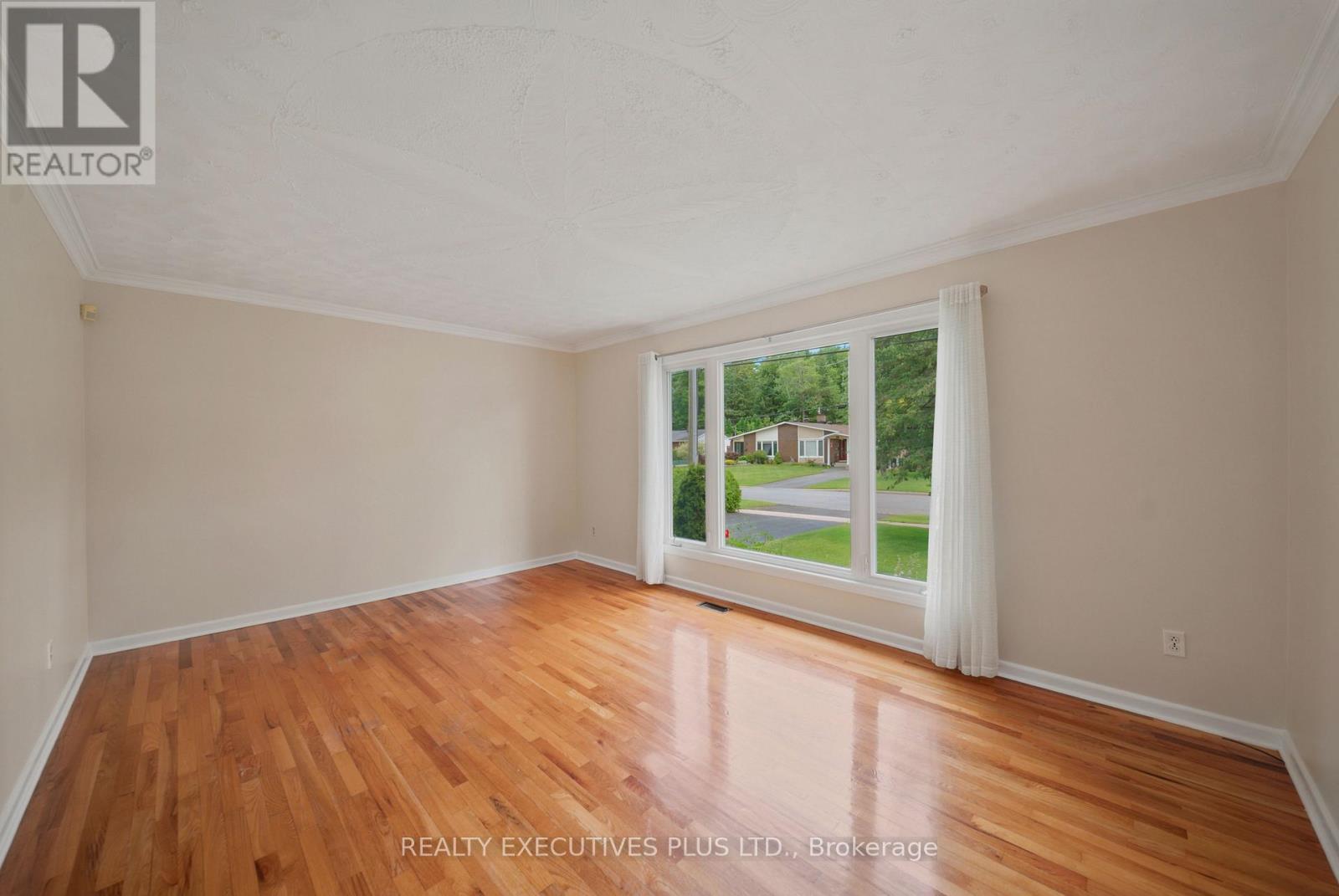 2593 Cleroux Crescent, Ottawa, Ontario  K1W 1B6 - Photo 13 - X13575878