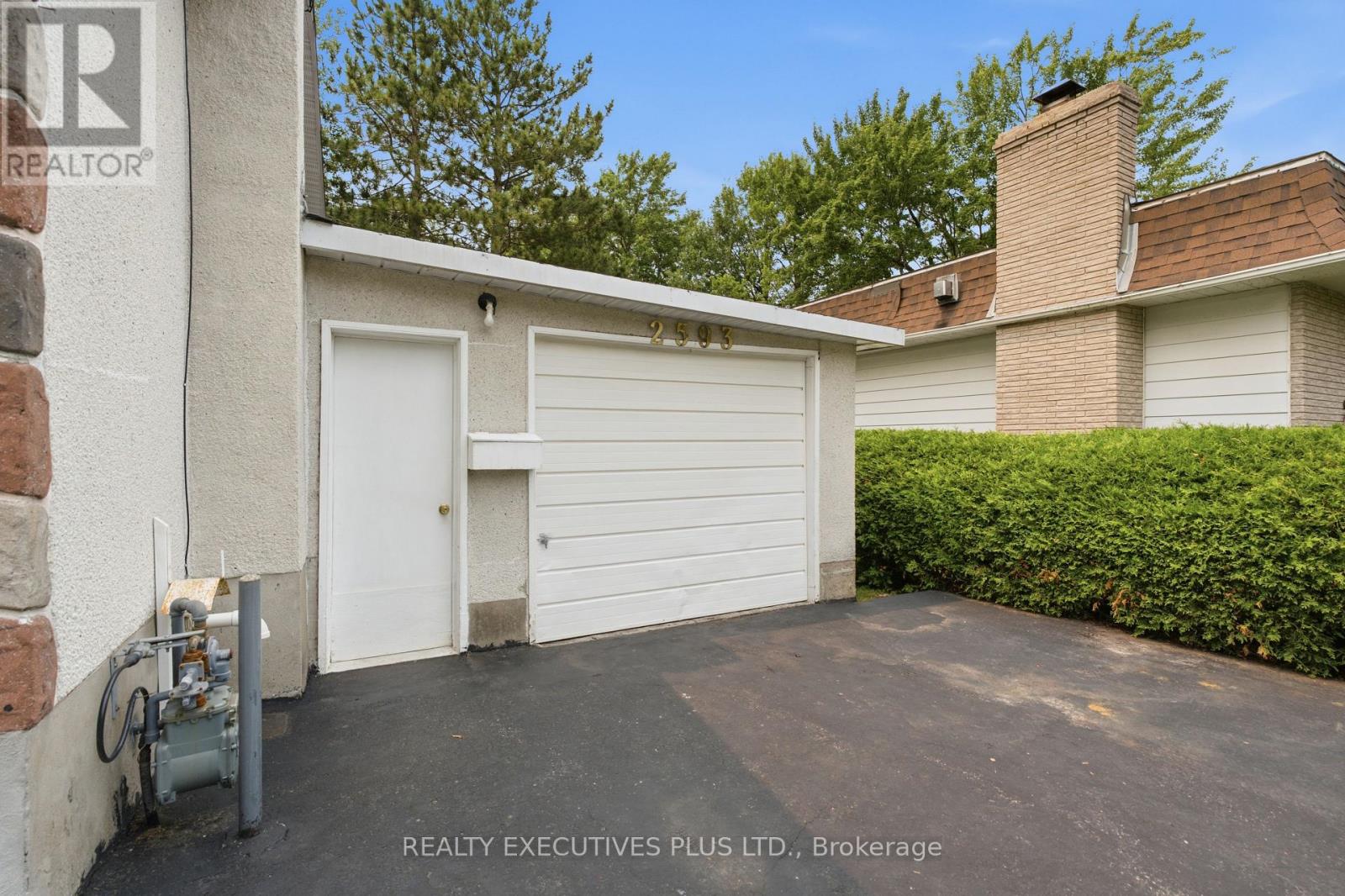 2593 Cleroux Crescent, Ottawa, Ontario  K1W 1B6 - Photo 5 - X13575878