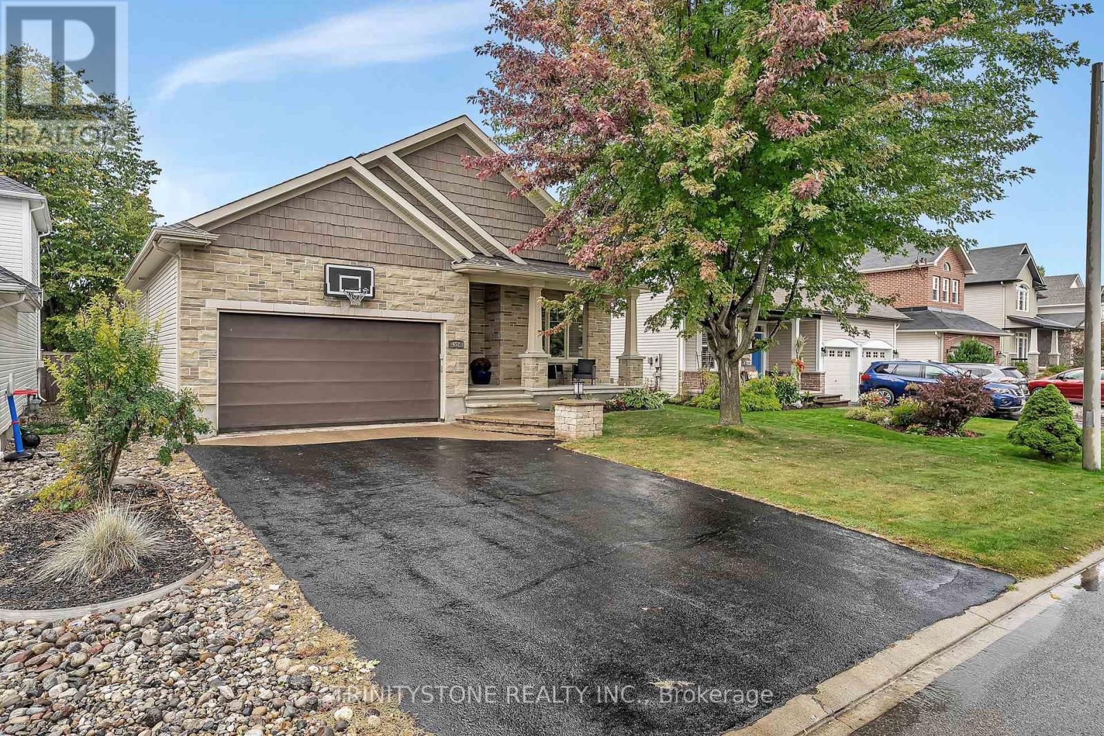 452 Landswood Way, Ottawa, Ontario  K2S 0A4 - Photo 3 - X13575924
