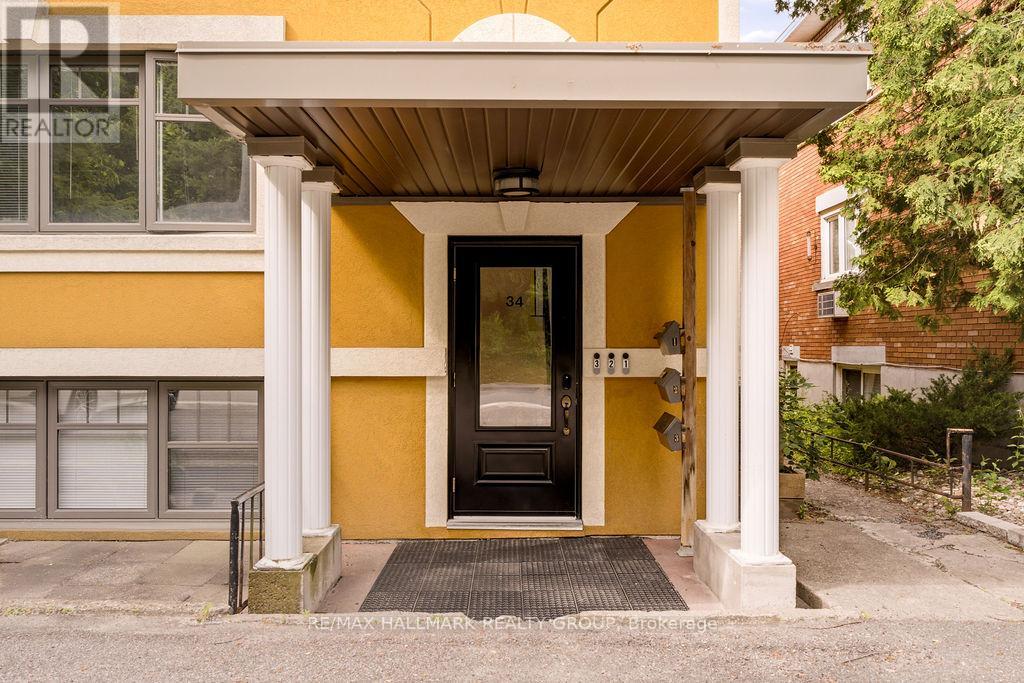 1 - 34 Lavergne Street, Ottawa, Ontario  K1L 5G3 - Photo 2 - X13575996