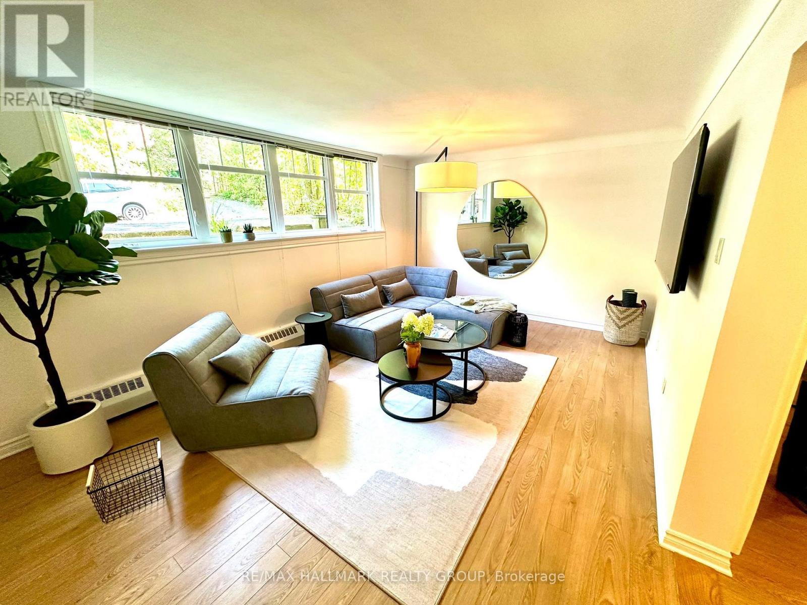 1 - 34 Lavergne Street, Ottawa, Ontario  K1L 5G3 - Photo 4 - X13575996