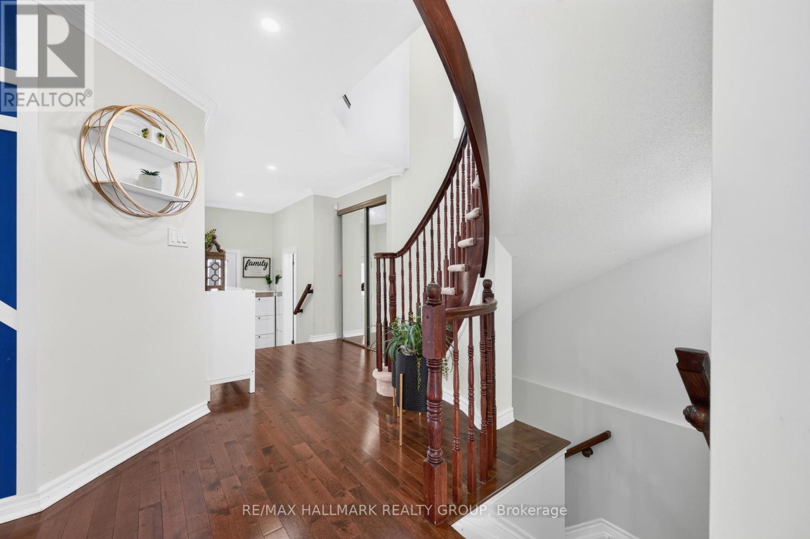 599 Malkowski Street, Ottawa, Ontario  K2K 0B4 - Photo 4 - X13576076