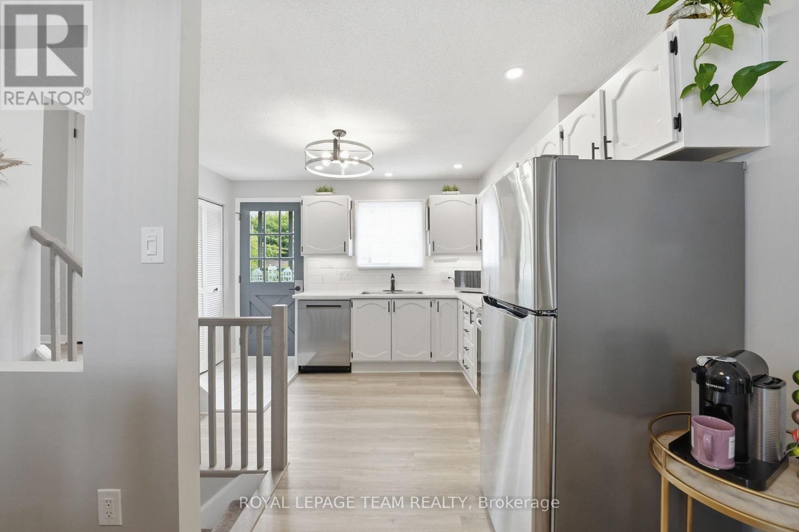 289 Montfort Street, Ottawa, Ontario  K1L 5N7 - Photo 19 - X13576142