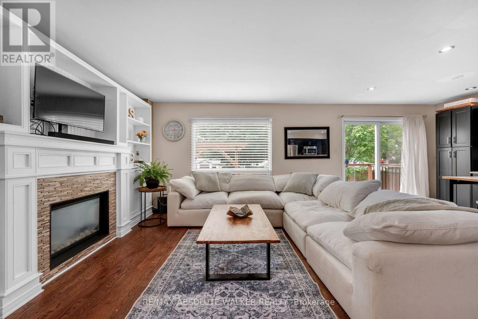 32 Roberge Crescent, Ottawa, Ontario  K2L 4G7 - Photo 6 - X13576230