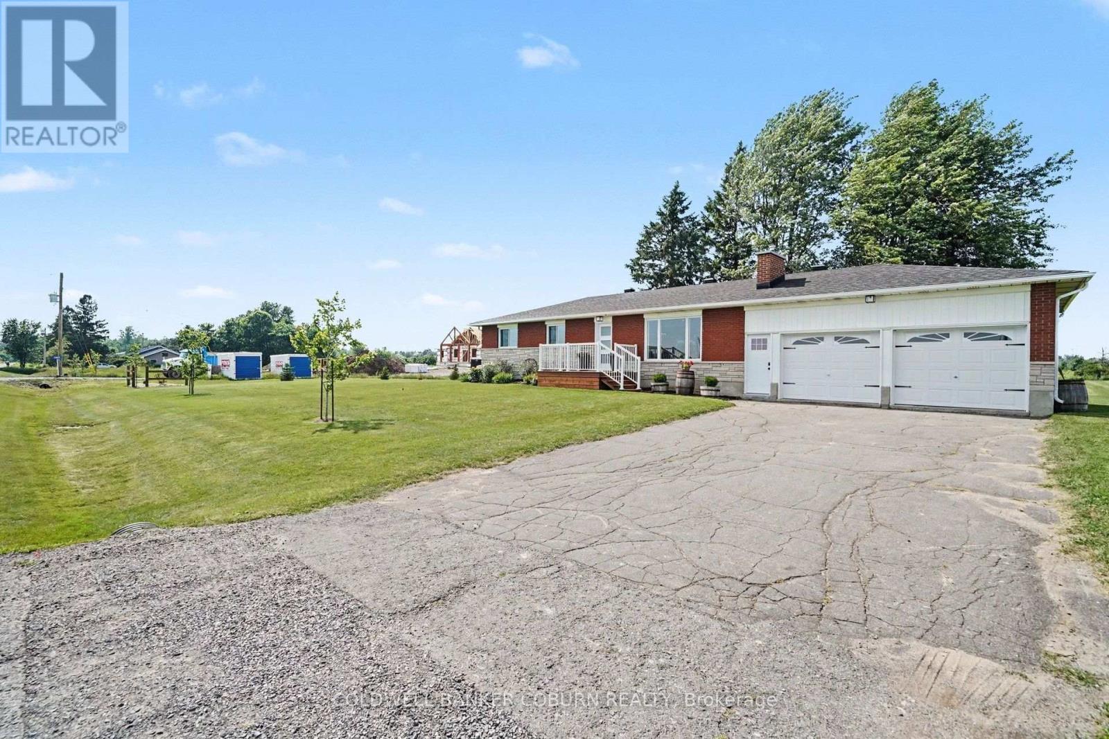 11895 Cloverdale Road, North Dundas, Ontario  K0C 2K0 - Photo 2 - X13576248