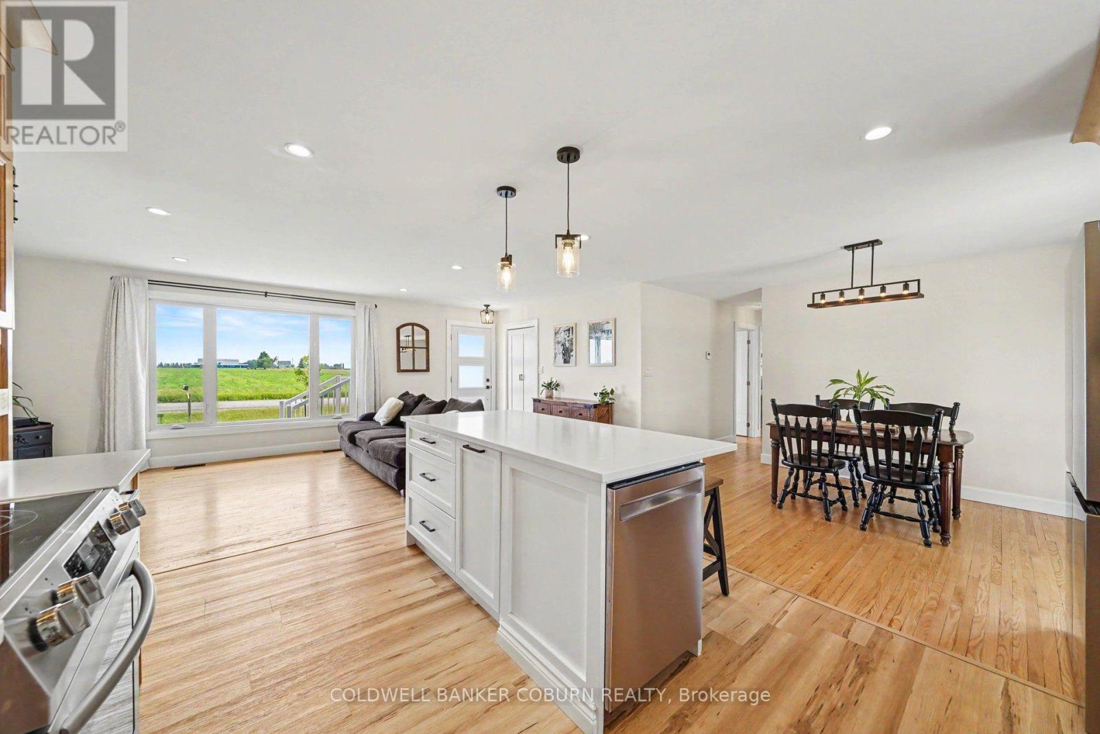 11895 Cloverdale Road, North Dundas, Ontario  K0C 2K0 - Photo 9 - X13576248