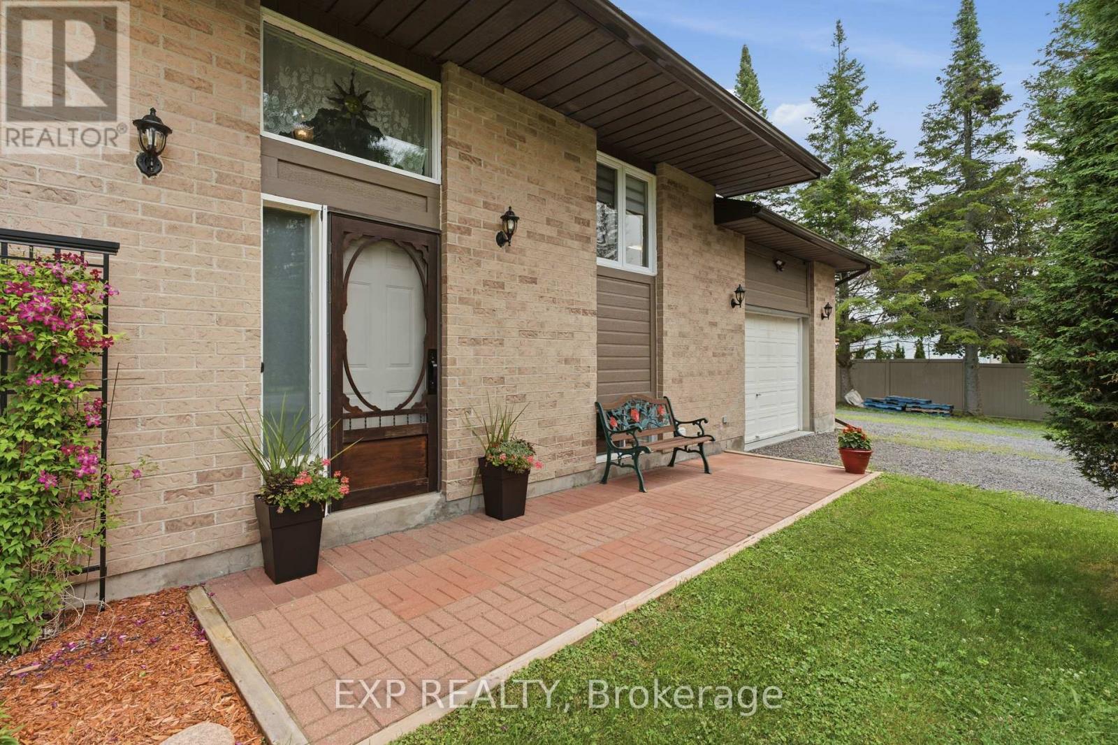 1445 Du Lac Road, Clarence-Rockland, Ontario  K0A 3N0 - Photo 4 - X13576430
