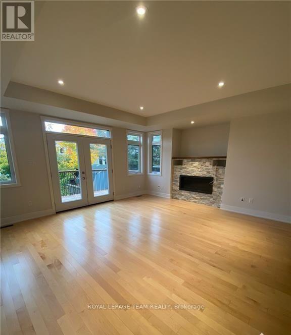 287 Kirchoffer Avenue, Ottawa, Ontario  K2A 1Y1 - Photo 9 - X13576466