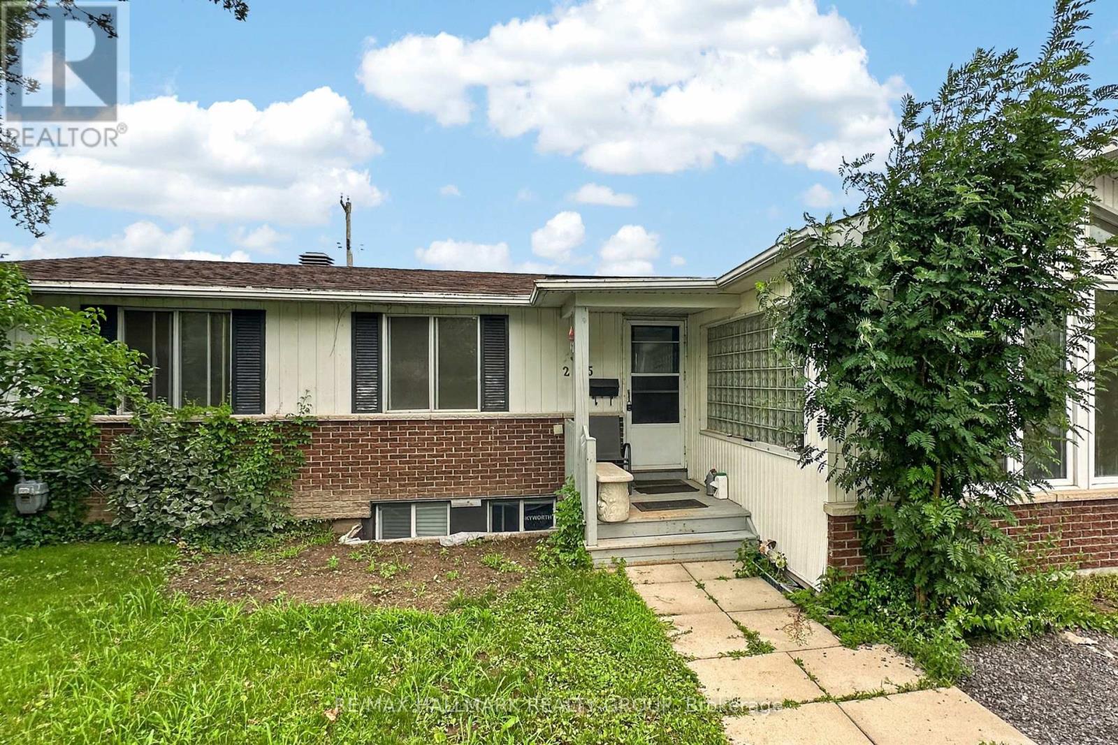 295 Amiens Street, Ottawa, Ontario  K1E 1N3 - Photo 2 - X13576720