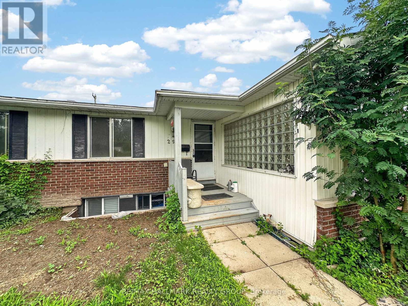 295 Amiens Street, Ottawa, Ontario  K1E 1N3 - Photo 3 - X13576720