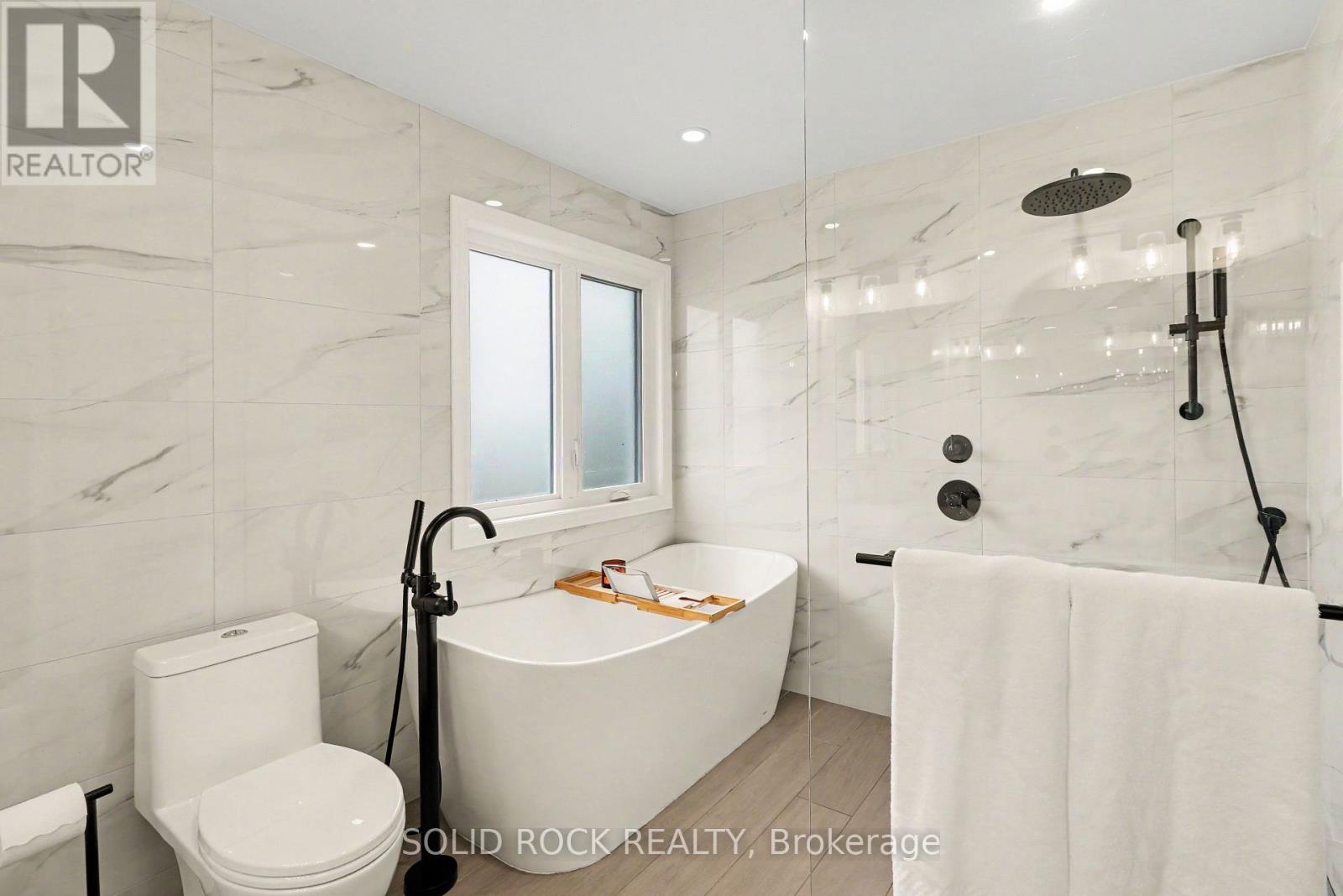 939 Como Crescent, Ottawa, Ontario  K4A 3Z7 - Photo 23 - X13576762
