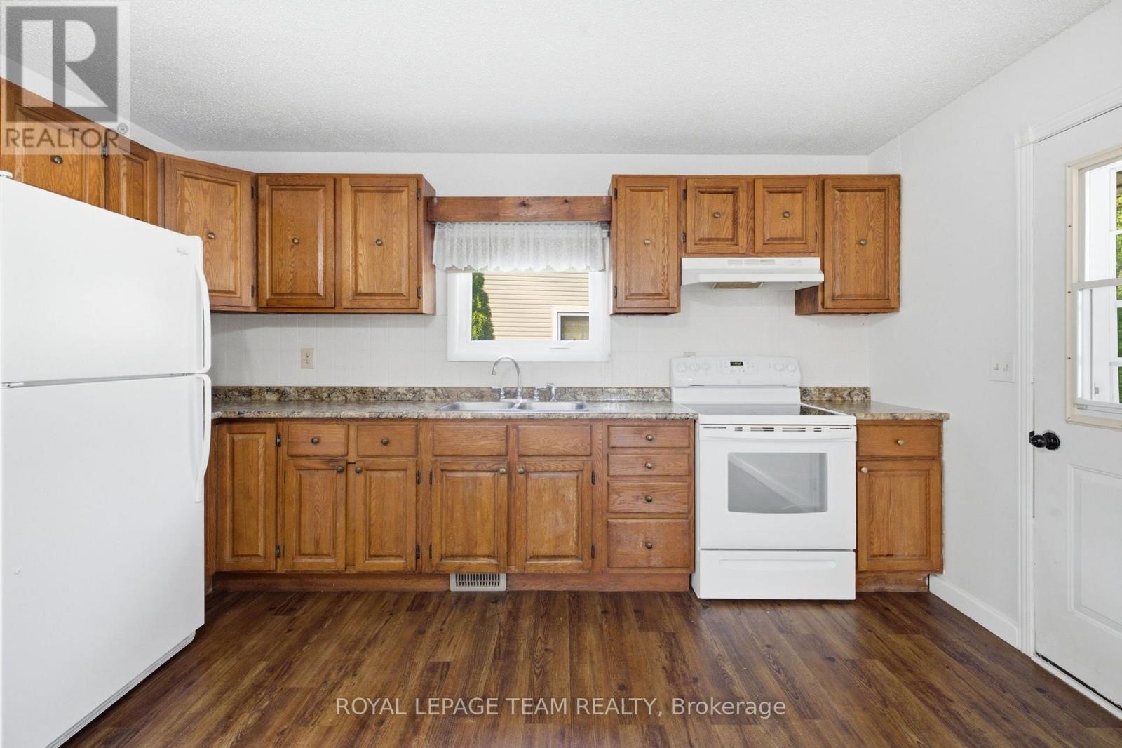 218 Rideau Street, North Grenville, Ontario  K0G 1J0 - Photo 22 - X13576770