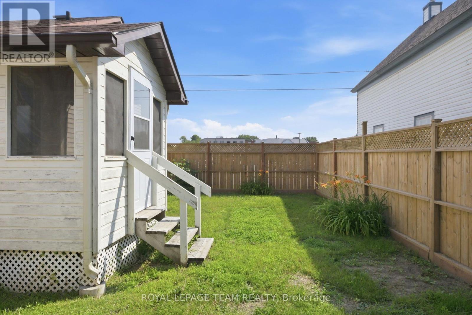218 Rideau Street, North Grenville, Ontario  K0G 1J0 - Photo 46 - X13576770