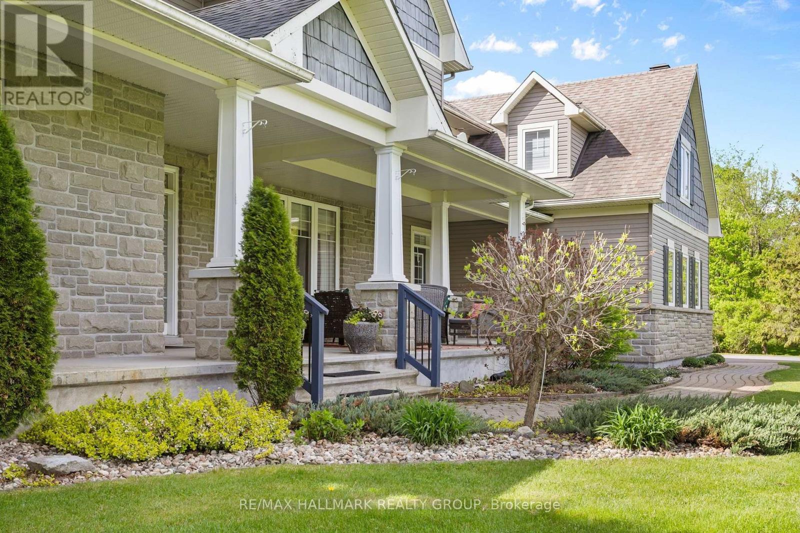 137 Goodman Drive, Ottawa, Ontario  K2W 1C7 - Photo 3 - X13576832