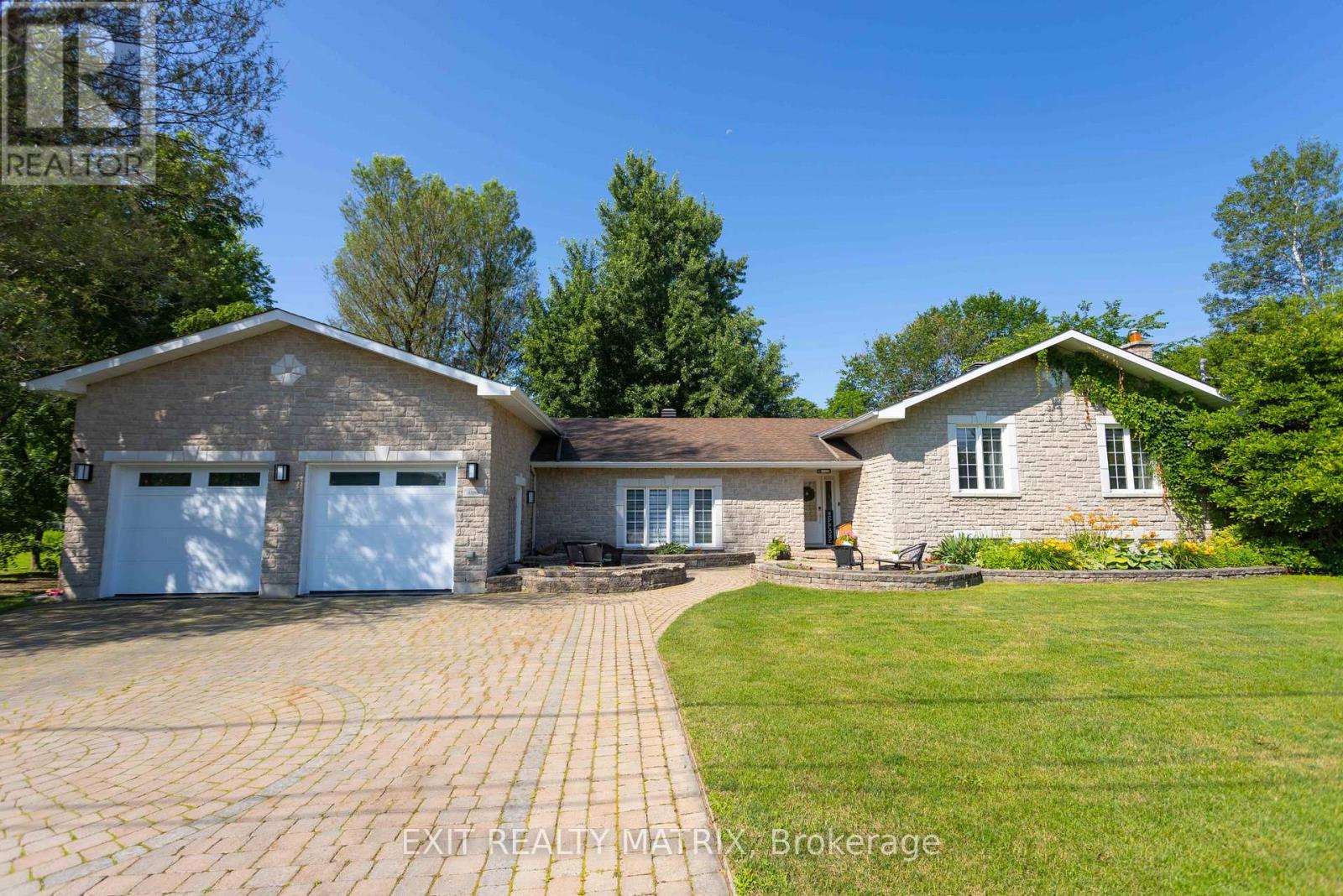 8399 Rowan Drive, Ottawa, Ontario  K0A 2P0 - Photo 1 - X13577094