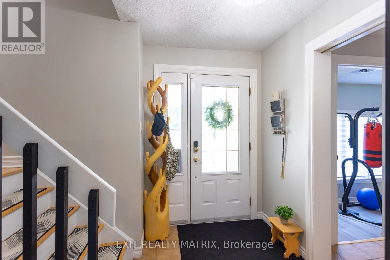 8399 Rowan Drive, Ottawa, Ontario  K0A 2P0 - Photo 3 - X13577094
