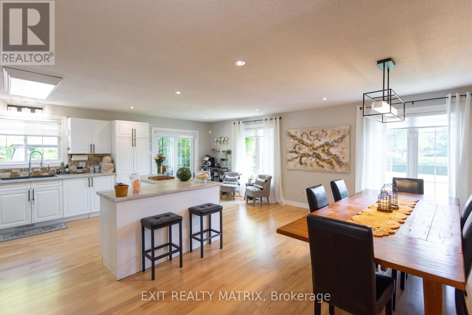 8399 Rowan Drive, Ottawa, Ontario  K0A 2P0 - Photo 4 - X13577094