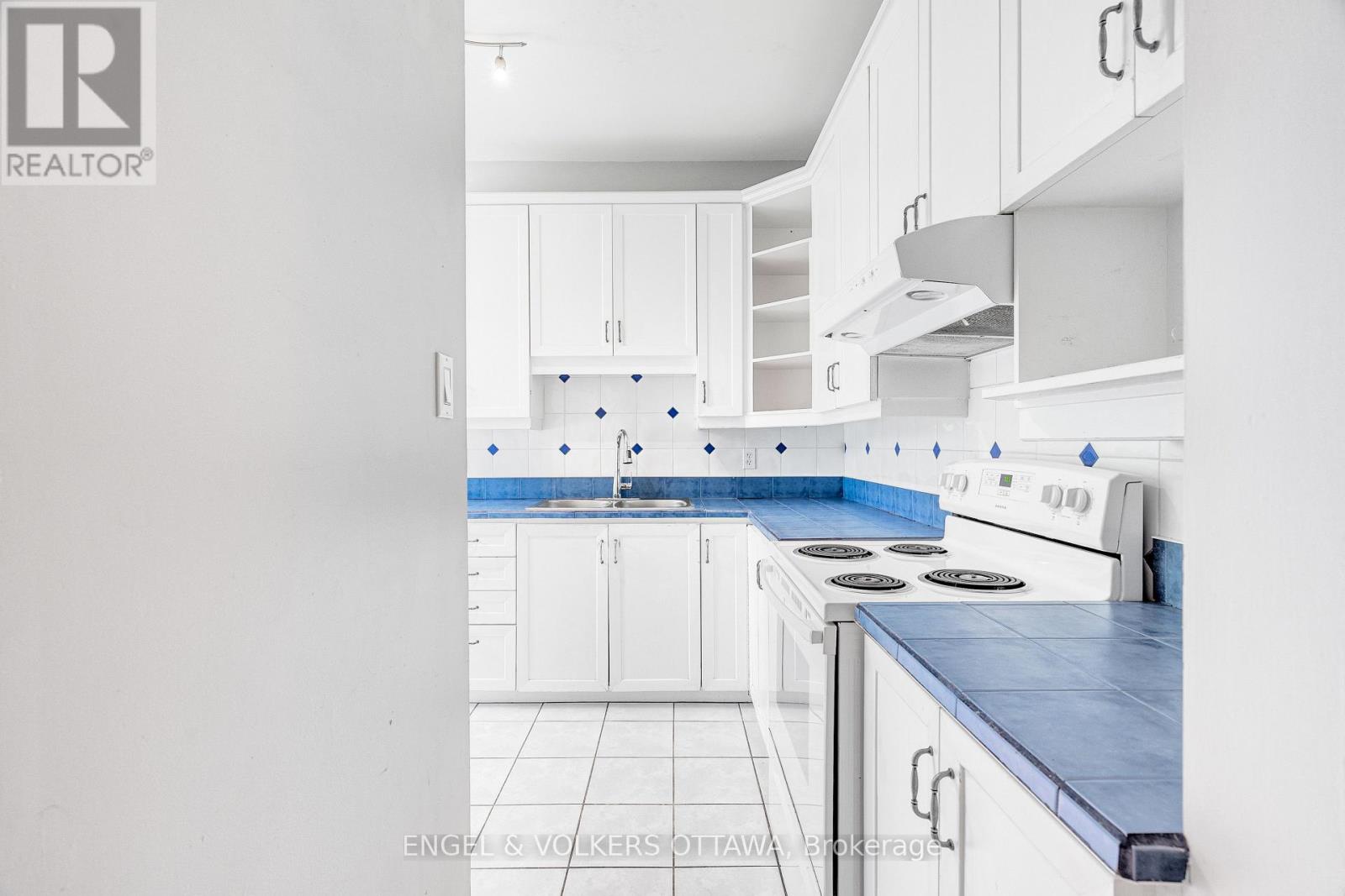 293 Somerset Street E, Ottawa, Ontario  K1N 6V9 - Photo 7 - X13577222