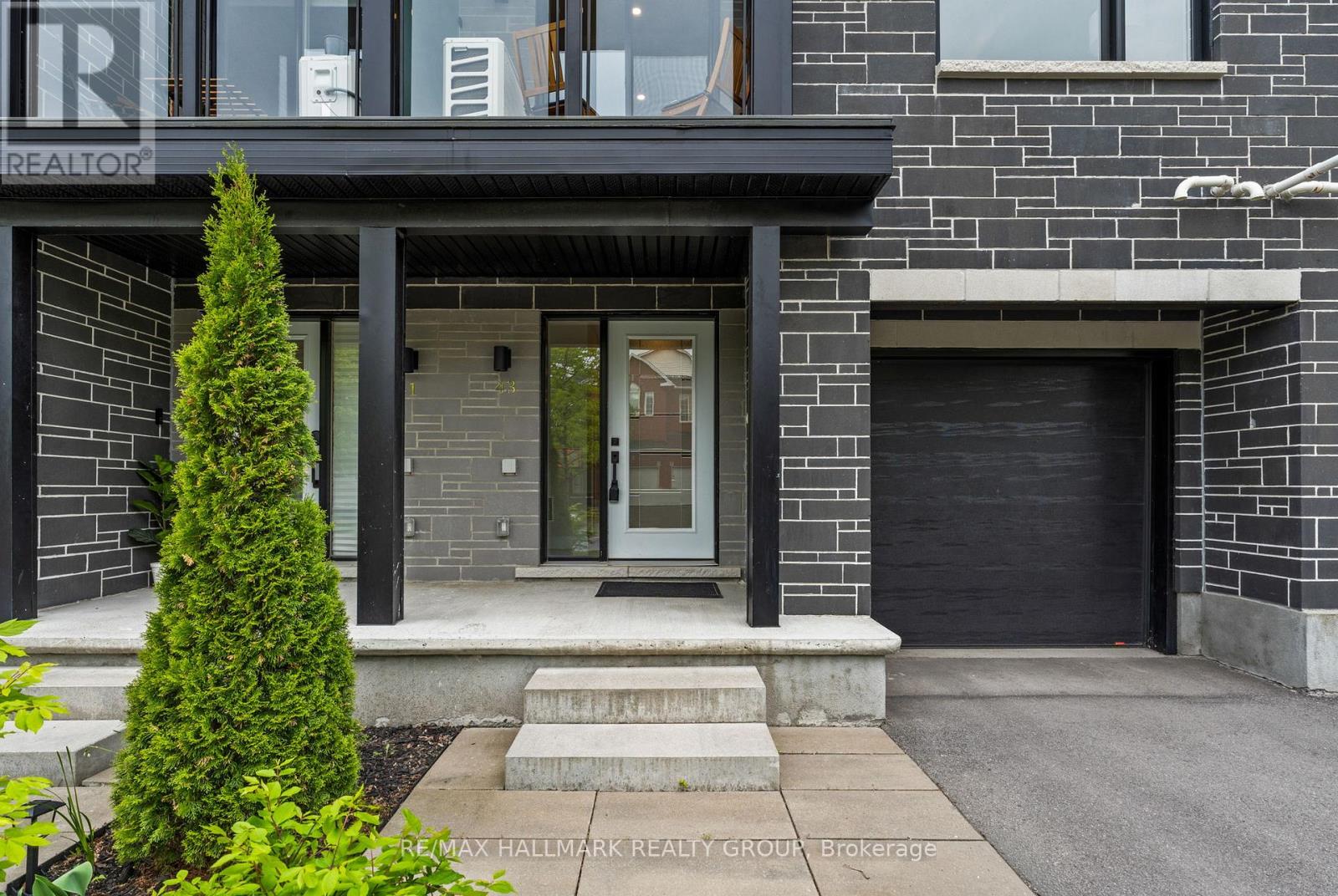 43 Bachman Terrace, Ottawa, Ontario  K2L 1W2 - Photo 2 - X13577228
