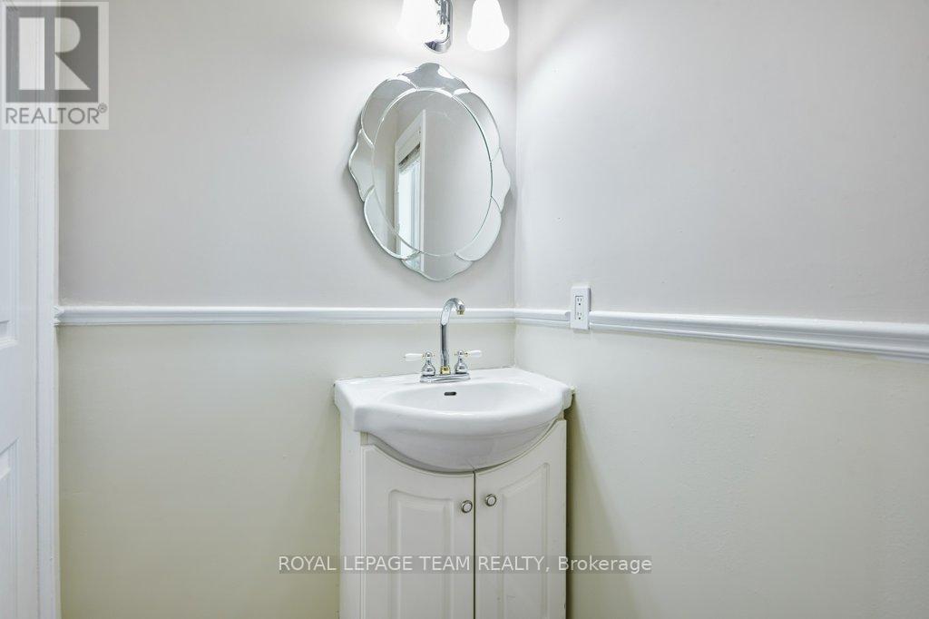 332 Liard Street, Ottawa, Ontario  K2S 1J8 - Photo 13 - X13577322